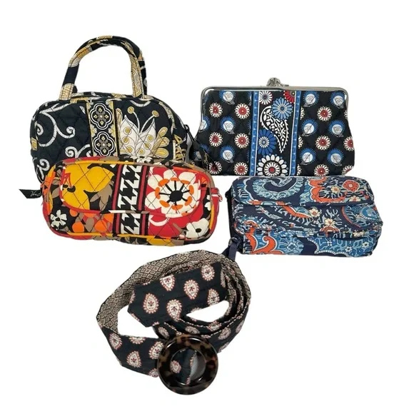 5/$30 VERA BRADLEY Travel Bundle Set - Picture 2 of 11